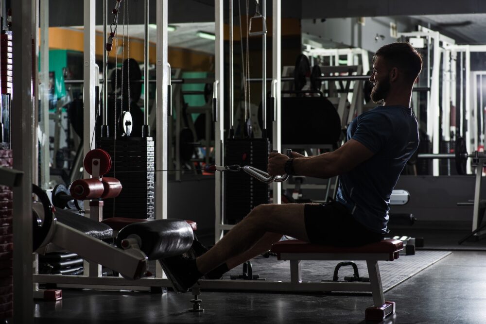 Les exercices specifiques disponibles avec les machines de musculation