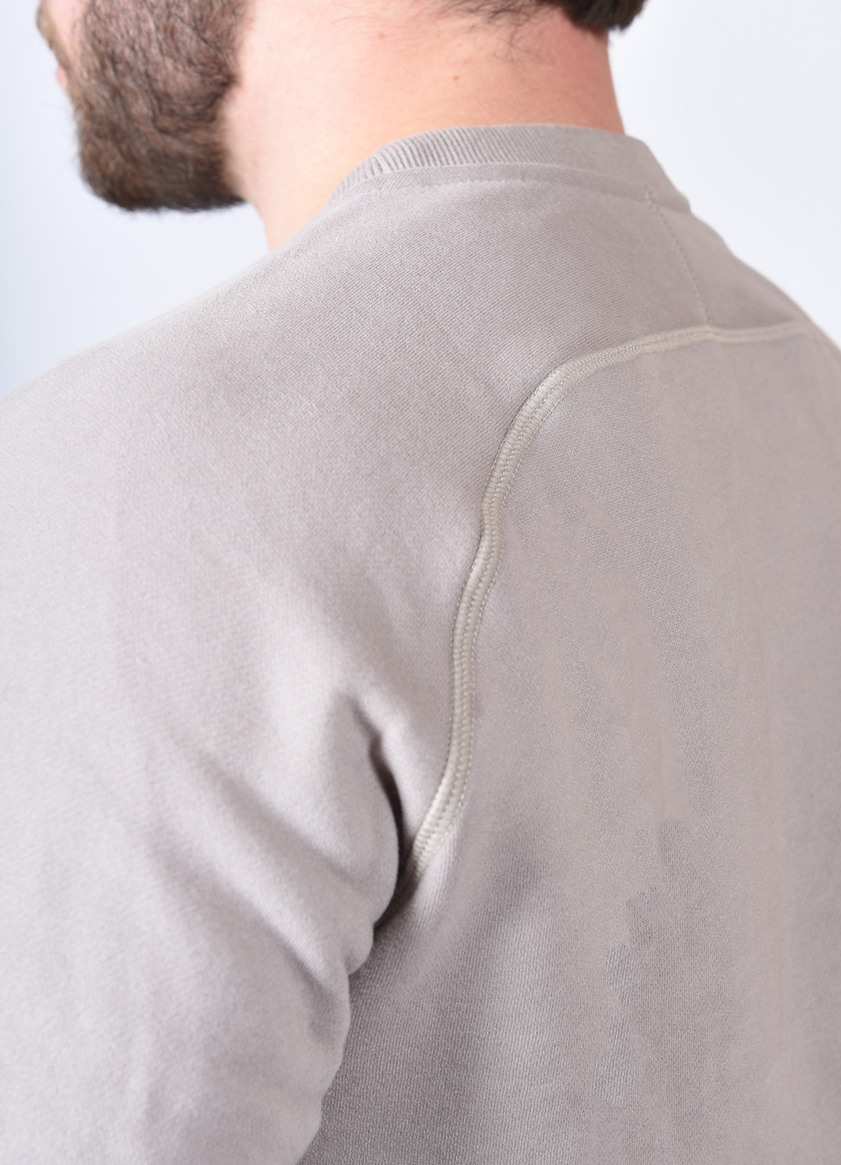 Sweatshirt cinzenta 3 1200