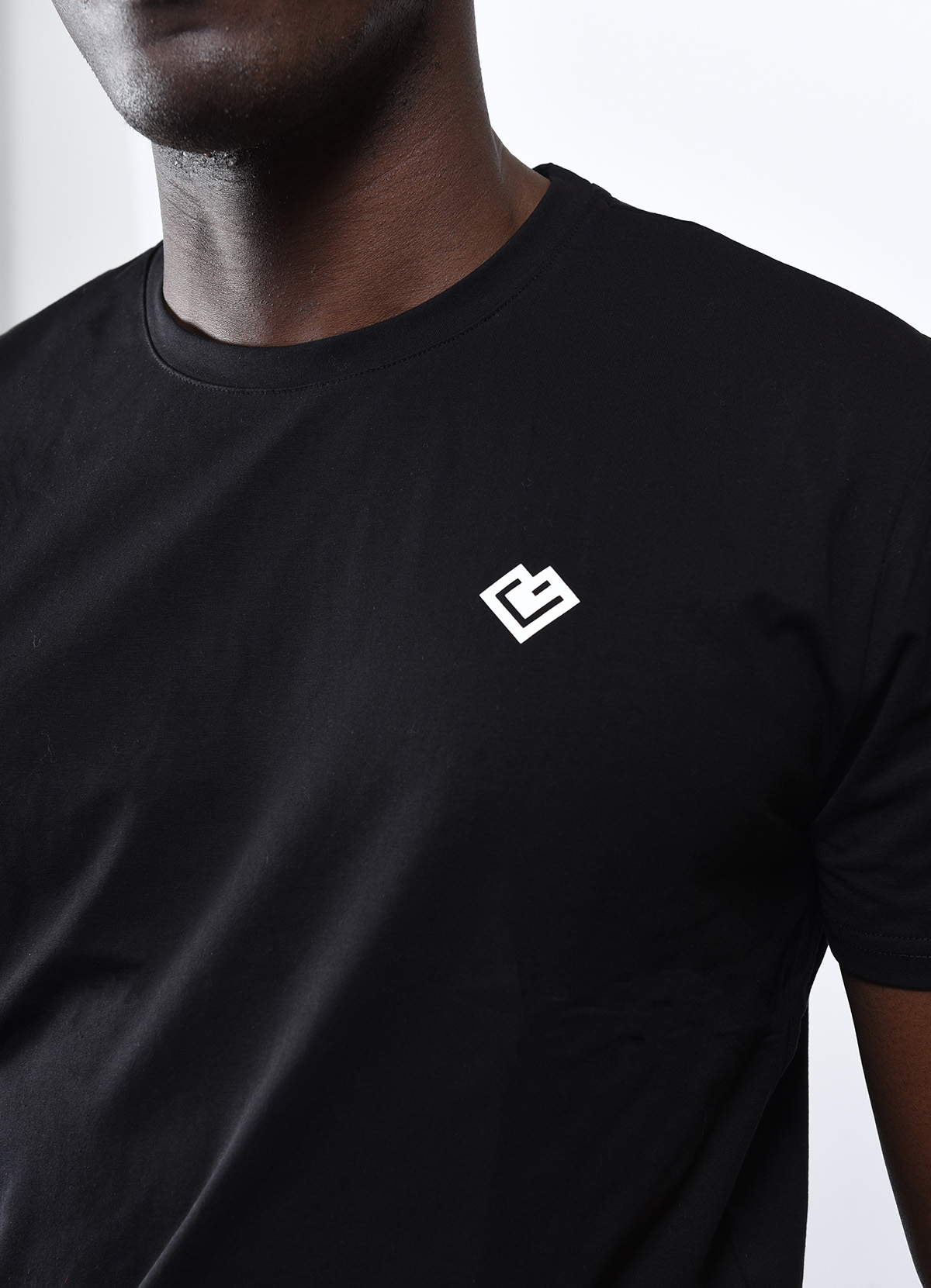 Prime T-shirt de homem Loven 3 Tshirt preta 2 1200