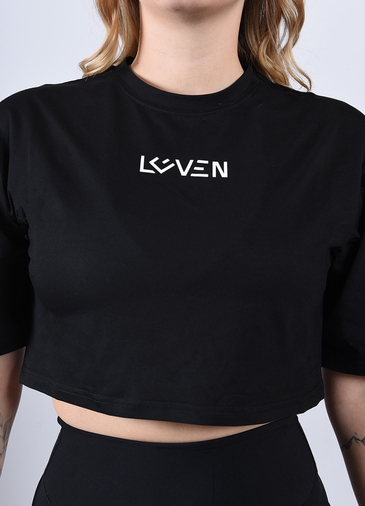 cropped T negro 2 1200