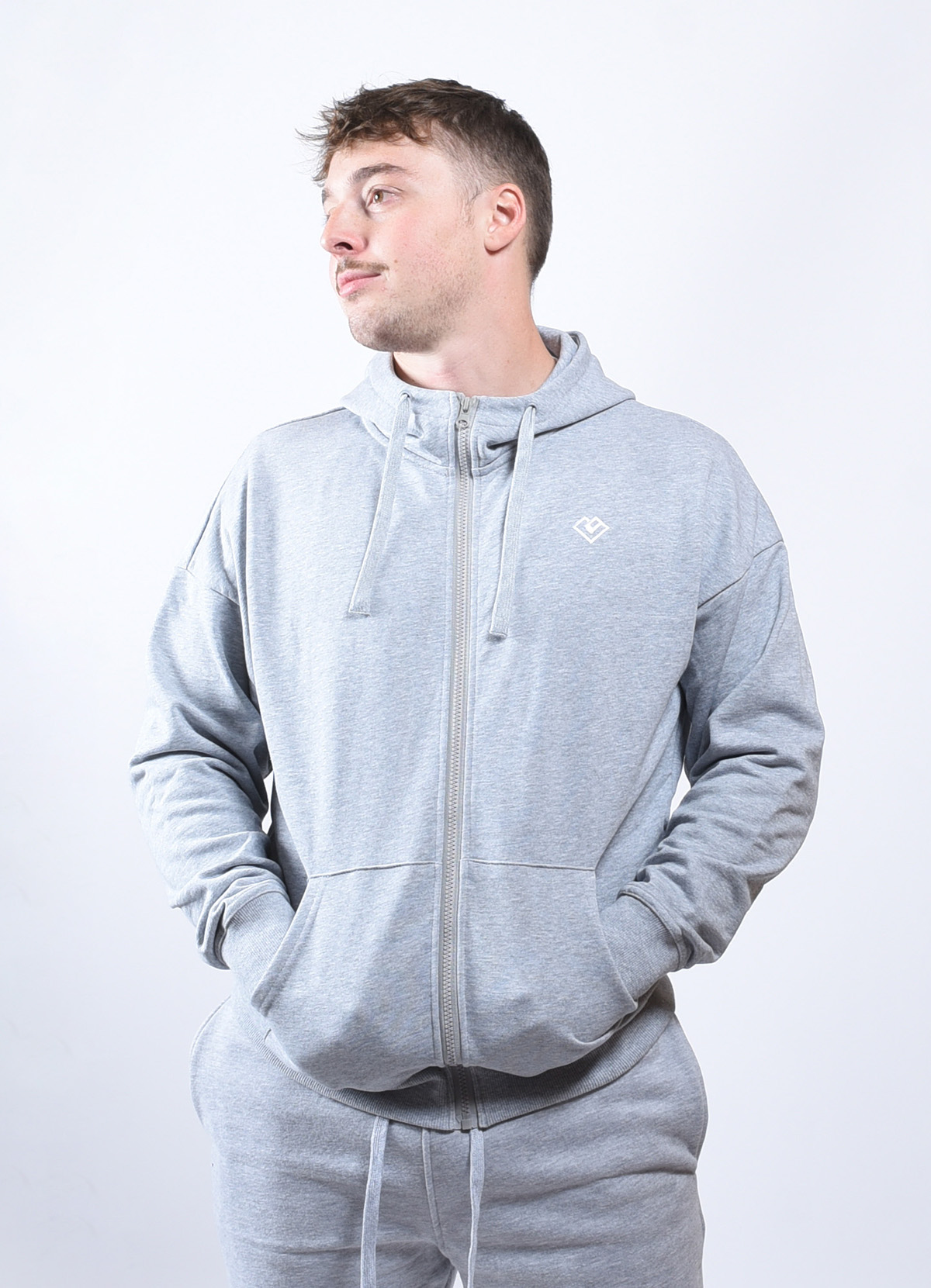 Chaqueta con capucha y cremallera Essence "Hoodie" Hombre Loven 2 sudadera cremallera gris 1 1200