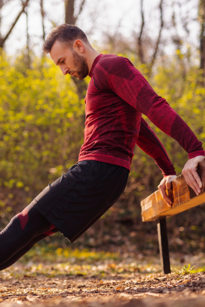 Die 10 besten Übungen für ein Workout im Freien 8 Outdoor Exercise 12