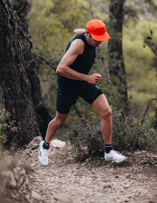 Trail racing overshort for men Compressport 4 Men's Trail racing overshort with storage belt Compressport 79651