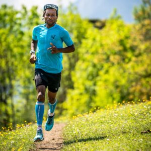 Camiseta Trail de manga corta y media cremallera Compressport Hombre 53 Camiseta trail media cremallera manga corta Homme Compressport 14684