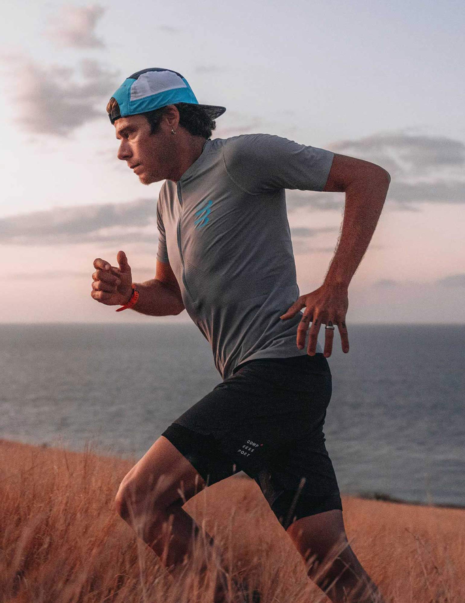 Camiseta Trail de manga corta y media cremallera Compressport Hombre 3 Camiseta trail manga corta Trail media cremallera manga corta Homme Compressport 85114
