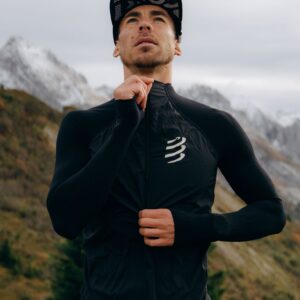 Men's Windproof Seamless Thermoregulation Jacket Compressport 8 Men's Windproof Seamless Half Zip Thermoregulation Jacket Compressport 6283