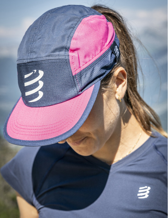 Gorra deportiva transpirable y ajustable Compressport "Gorra ligera de 5 paneles 26 Gorra deportiva transpirable y ajustable Gorra ligera de 5 paneles Compressport 14877