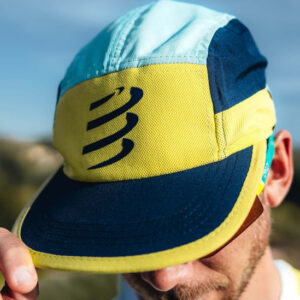 Gorra deportiva transpirable y ajustable Compressport "Gorra ligera de 5 paneles 62 Gorra ligera transpirable y ajustable de 5 paneles Compressport 52001