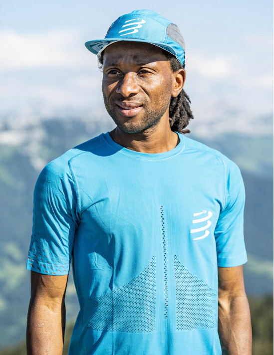Gorra deportiva transpirable y ajustable Compressport "Gorra ligera de 5 paneles 21 Gorra deportiva transpirable y ajustable Gorra ligera de 5 paneles Compressport 80570