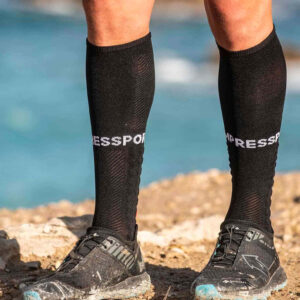 Chaussettes hautes compression "Full Socks Run" Compressport (lot de 2) 18 Chaussettes hautes compression Full Socks Run Compressport lot de 2 13575