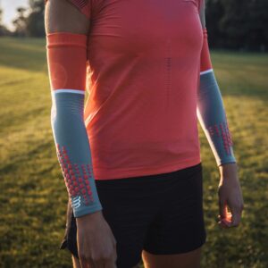 Compressport "Ultralight" armcompressiemouwen (set van 2) 57 Compressport ultralichte armcompressiemouwen set van 2 2457
