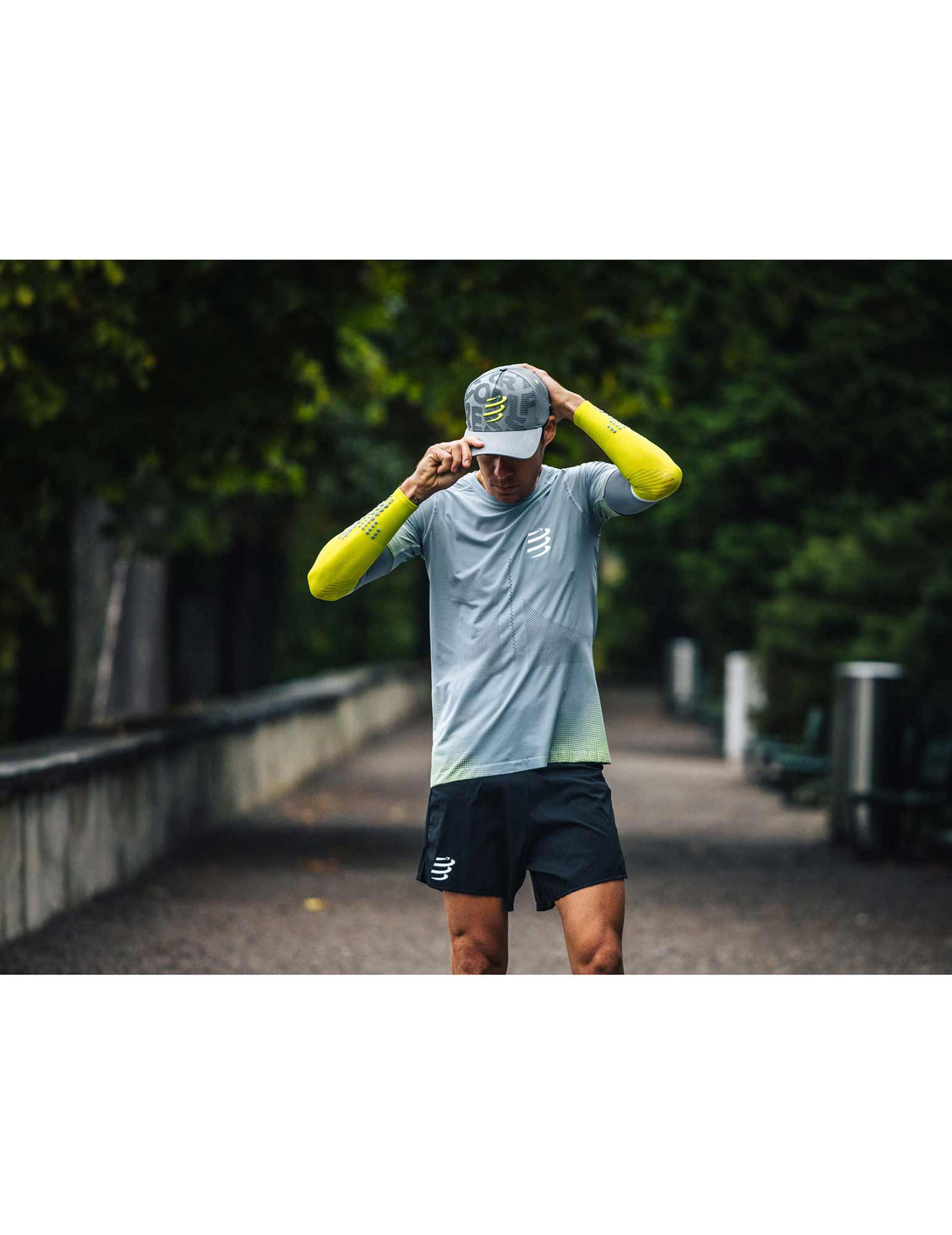 Compressport "Ultralight" armcompressiemouwen (set van 2) 21 Compressport ultralichte armcompressiemouwen set van 2 55782
