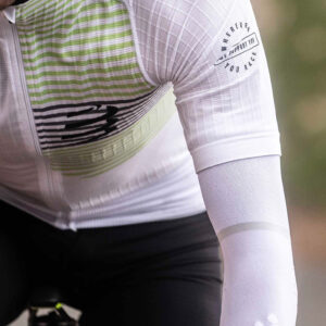 Compressport "Ultralight" armcompressiemouwen (set van 2) 54 Compressport ultralichte armcompressiemouwen set van 2 88330