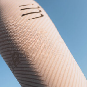 Manicotti a compressione per polpacci "R2 Oxygen" Compressport (set di 2) 16 R2 Oxygen Compressport Maniche a compressione per polpacci Set di 2 89542