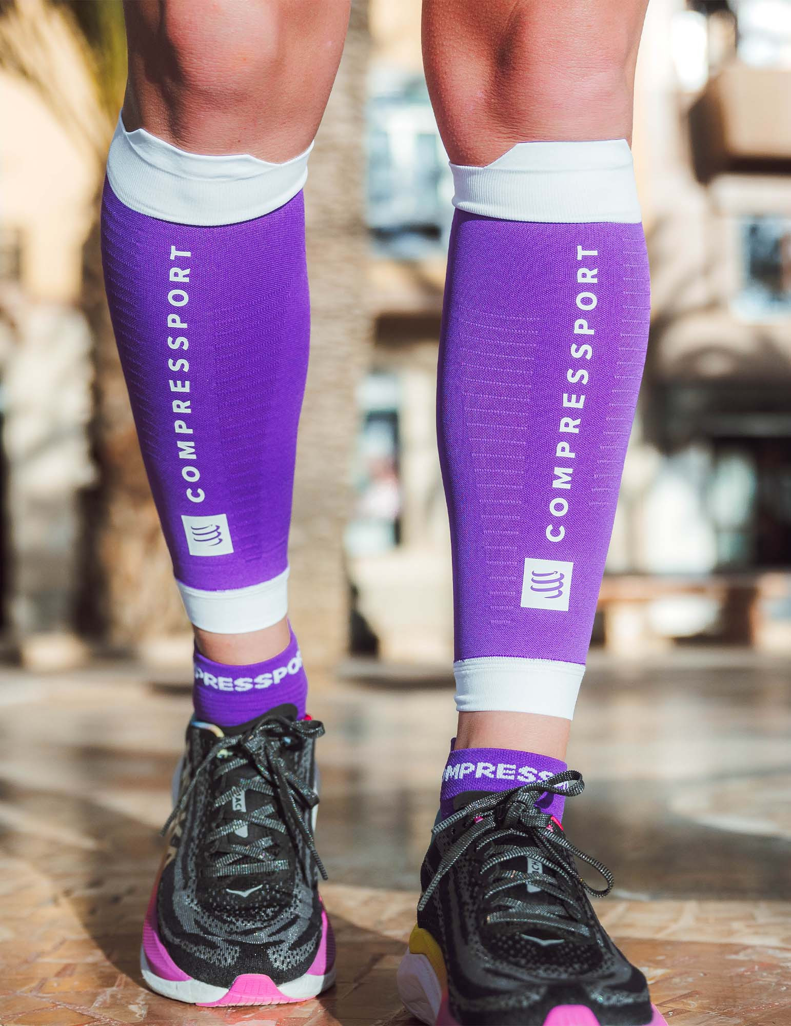 Manicotti a compressione per polpacci "R2 3.0" Compressport (set di 2) 3 Compressport R2 3.0 Calf Compression Sleeves Set di 2 4899